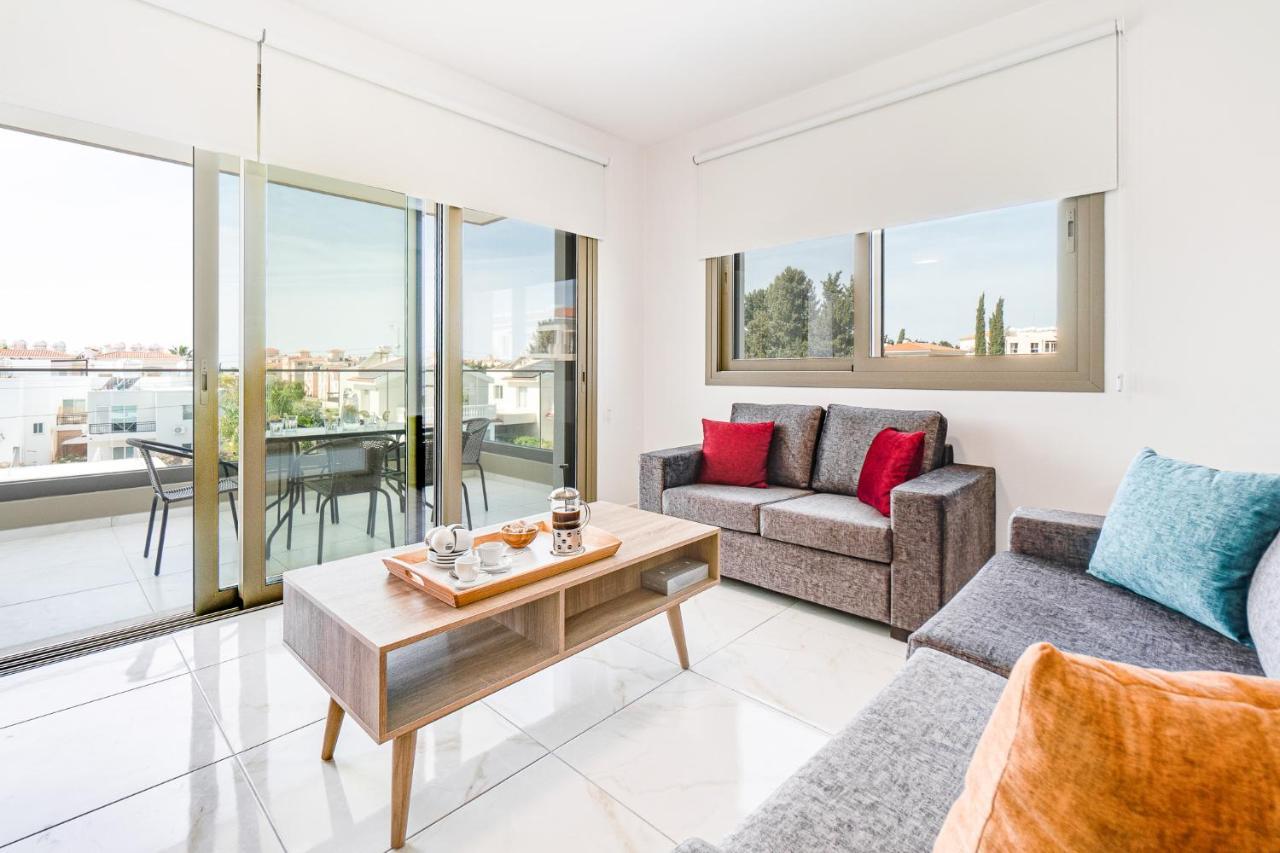 Adolina Apartments By Ezoria Villas Πάφος Εξωτερικό φωτογραφία