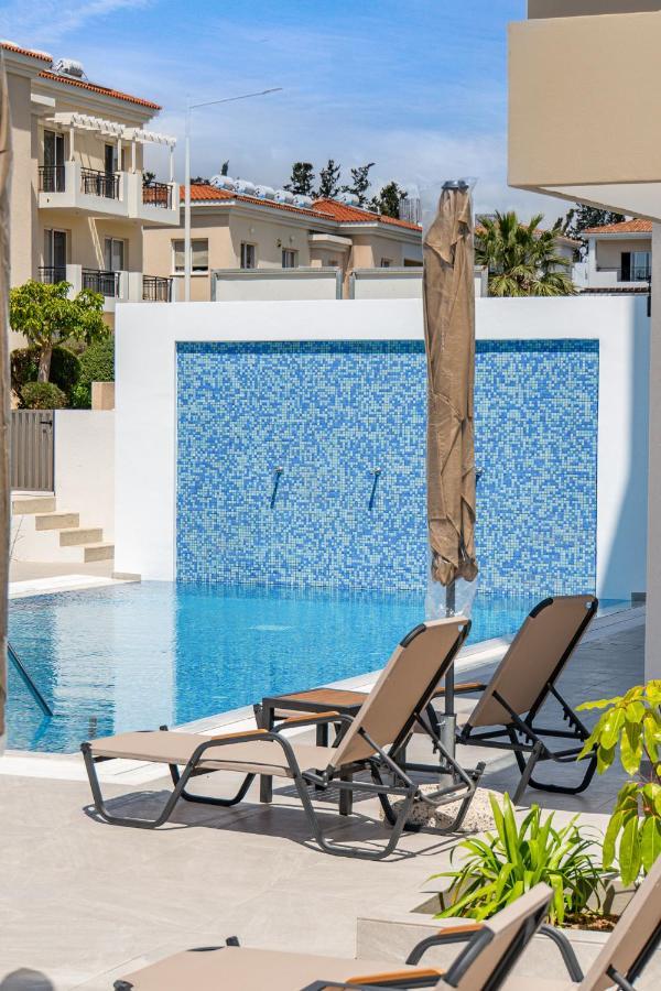 Adolina Apartments By Ezoria Villas Πάφος Εξωτερικό φωτογραφία