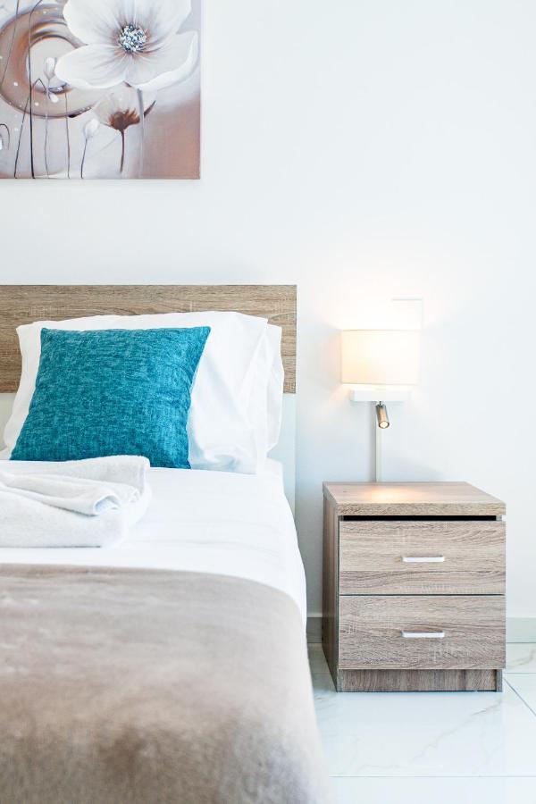 Adolina Apartments By Ezoria Villas Πάφος Εξωτερικό φωτογραφία