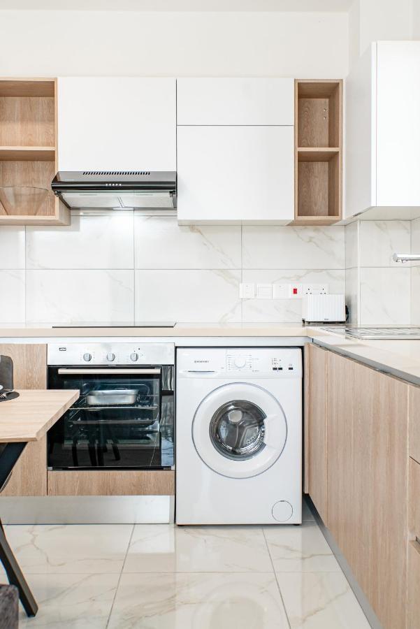 Adolina Apartments By Ezoria Villas Πάφος Εξωτερικό φωτογραφία