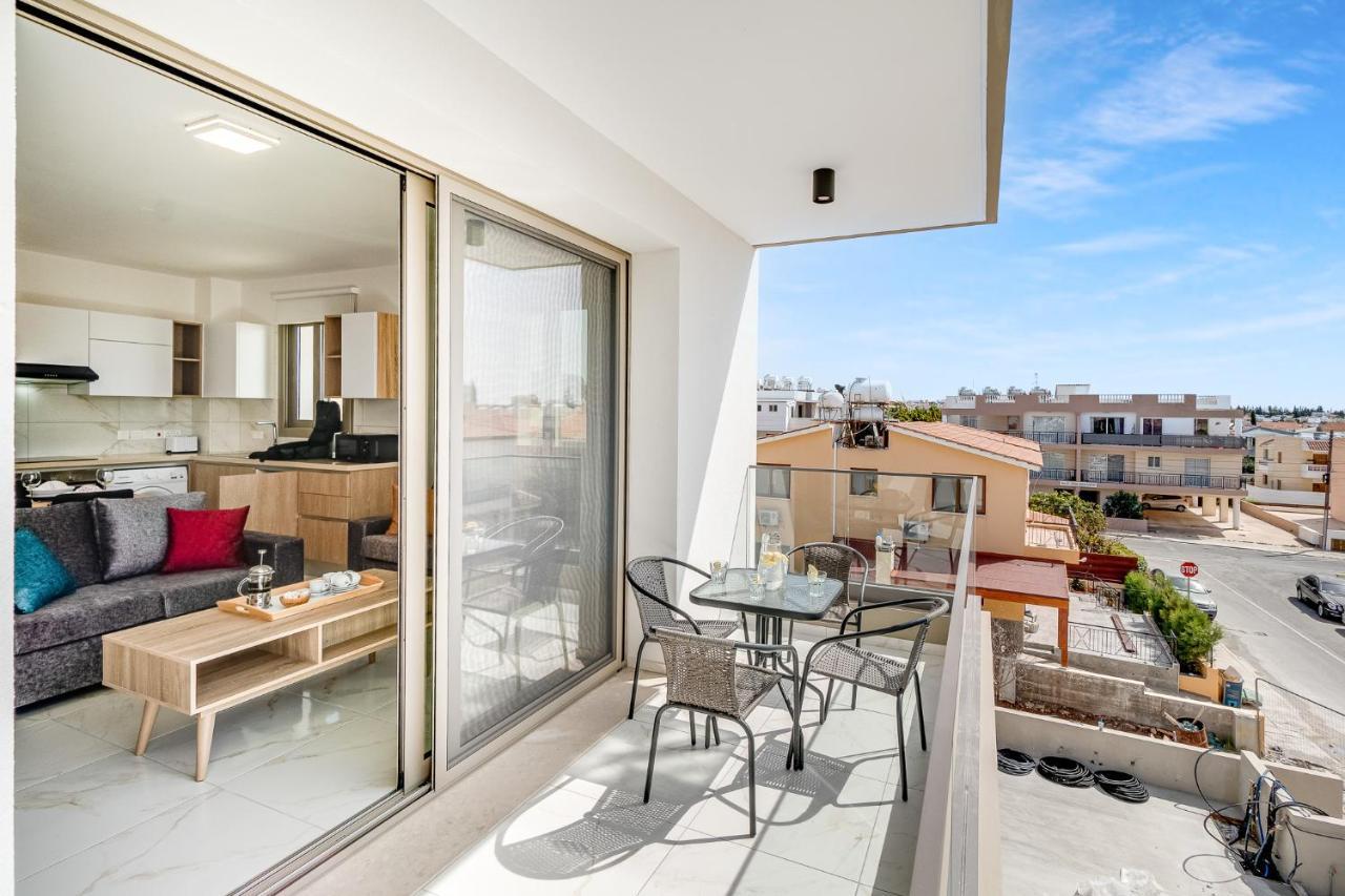 Adolina Apartments By Ezoria Villas Πάφος Εξωτερικό φωτογραφία